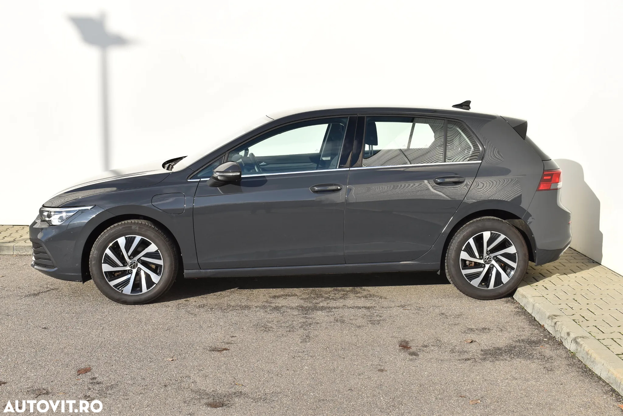 Volkswagen Golf 1.5 eHybrid OPF DSG Style - 8
