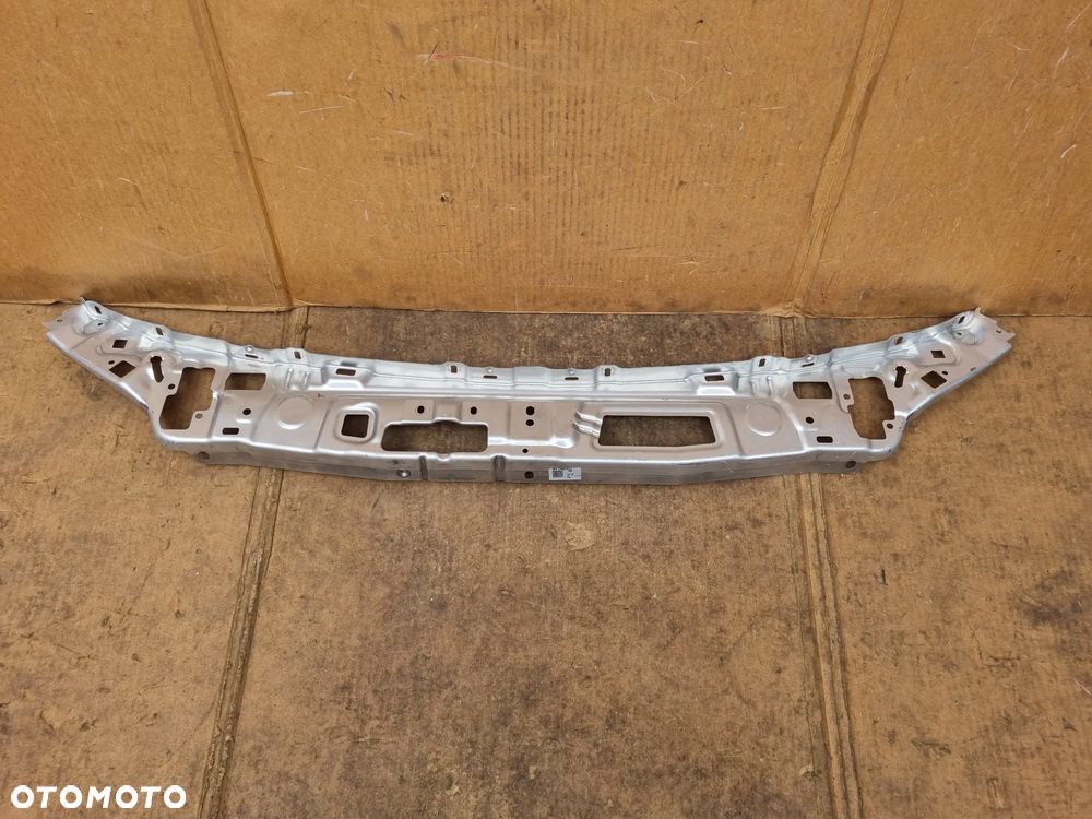 MERCEDES CLE C236 A236 PAS PRZEDNI