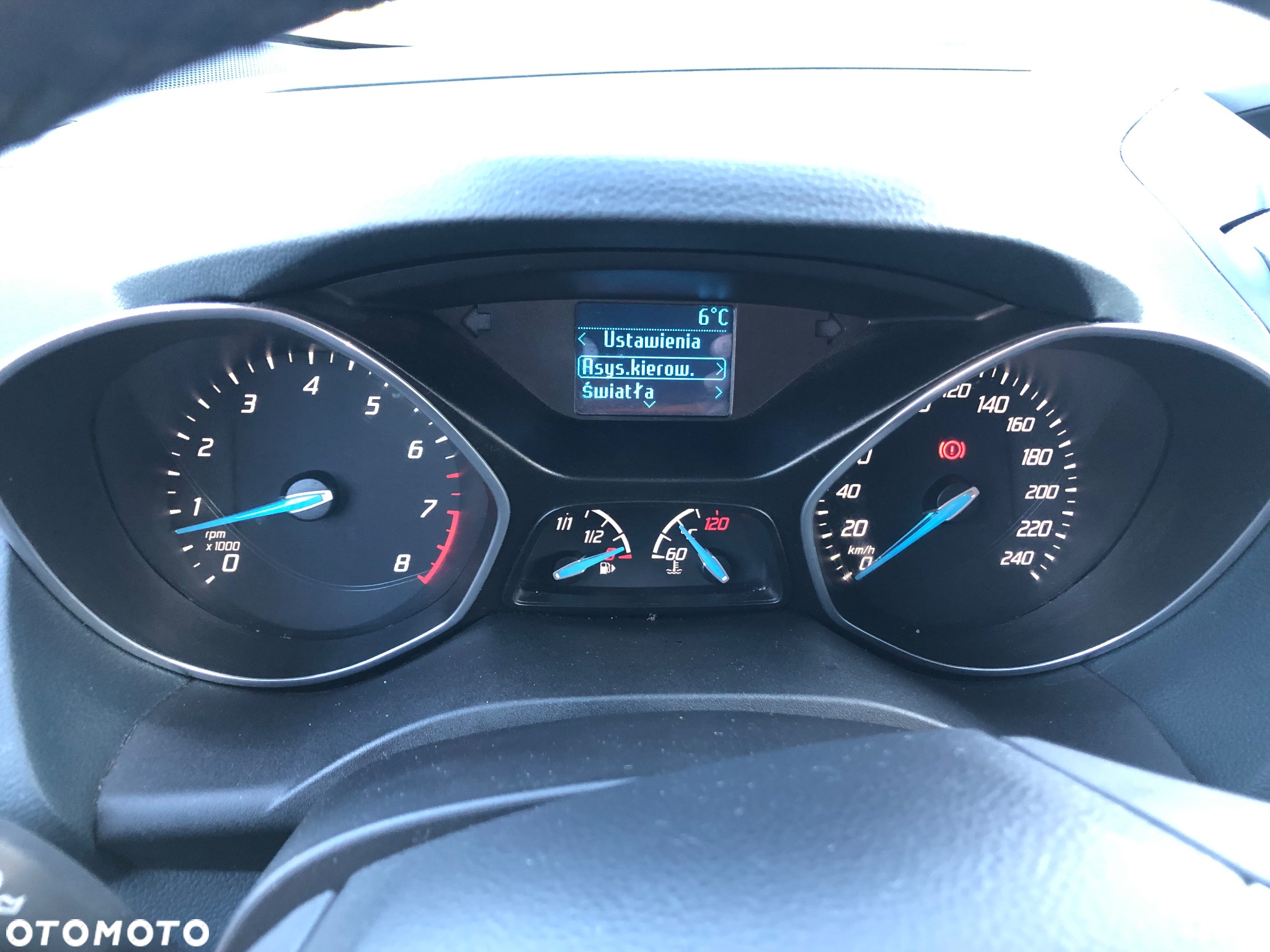 Ford Grand C-MAX - 25