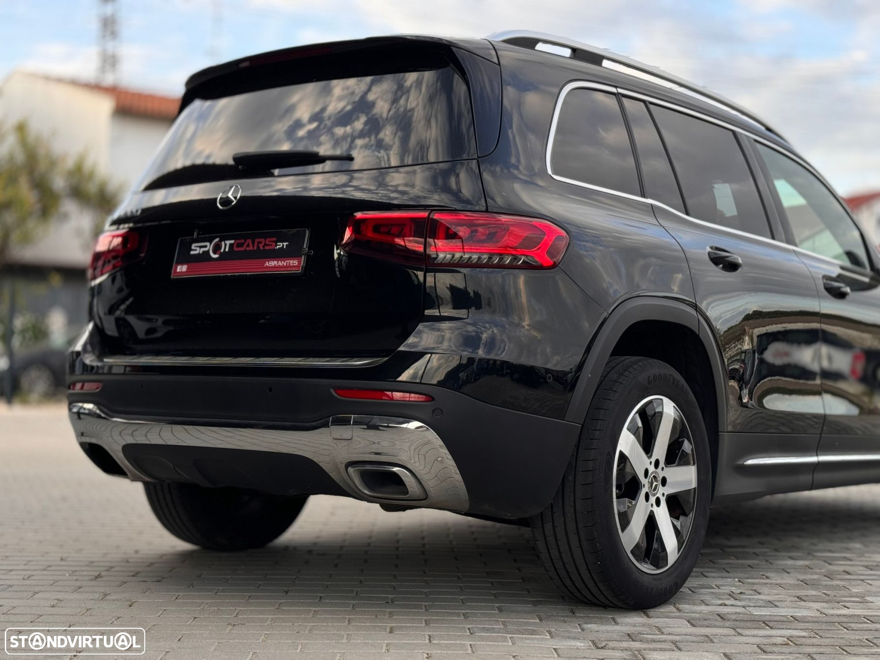 Mercedes-Benz GLB 180 d Progressive - 8