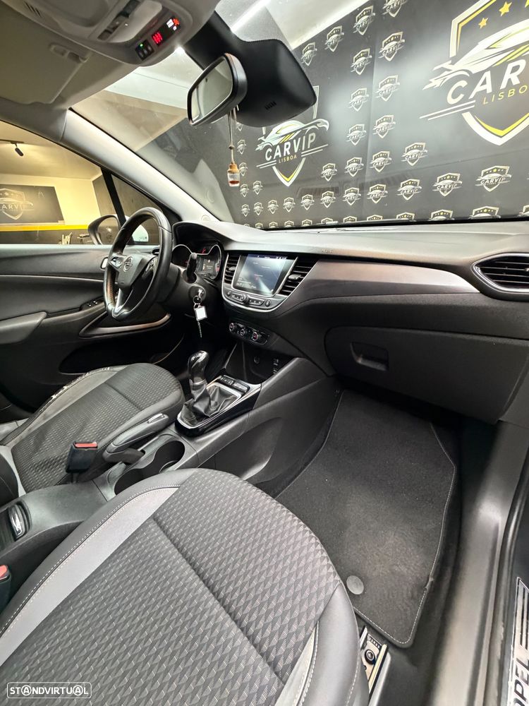 Opel Crossland X - 13