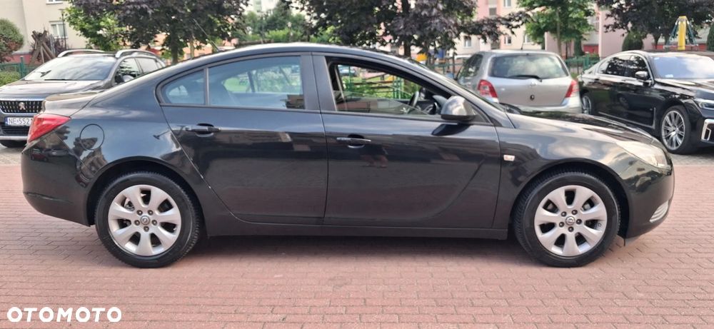 Opel Insignia 1.6 - 4