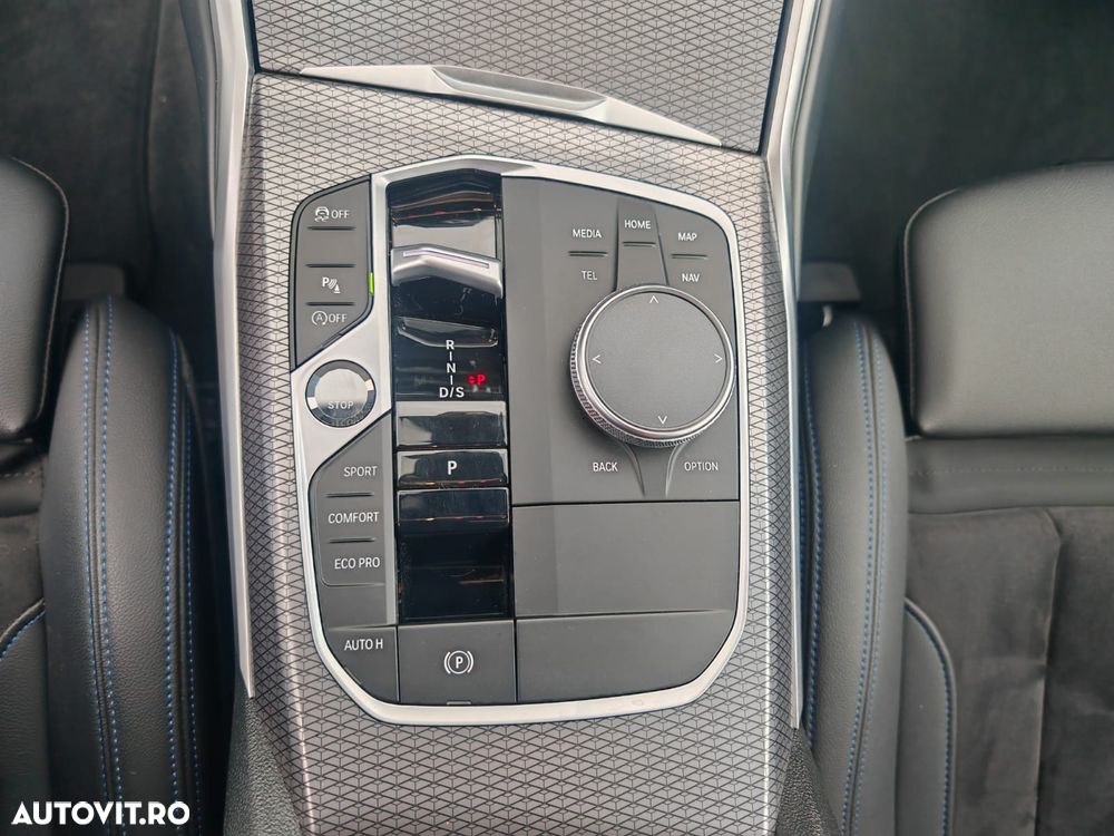 BMW Seria 3 318i Aut. M Sport - 23