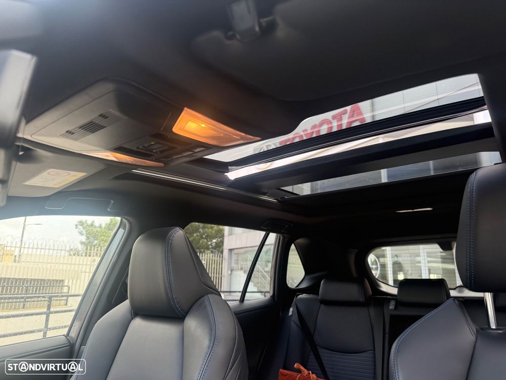 Toyota RAV4 2.5 HDF Lounge - 11