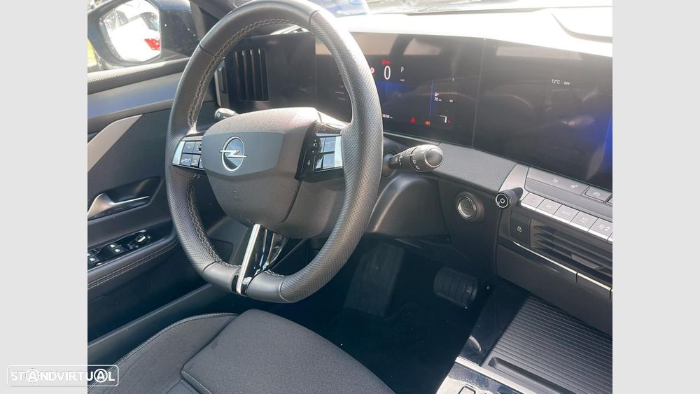 Opel Astra 1.2 T GS Line Aut. — fotografia 18