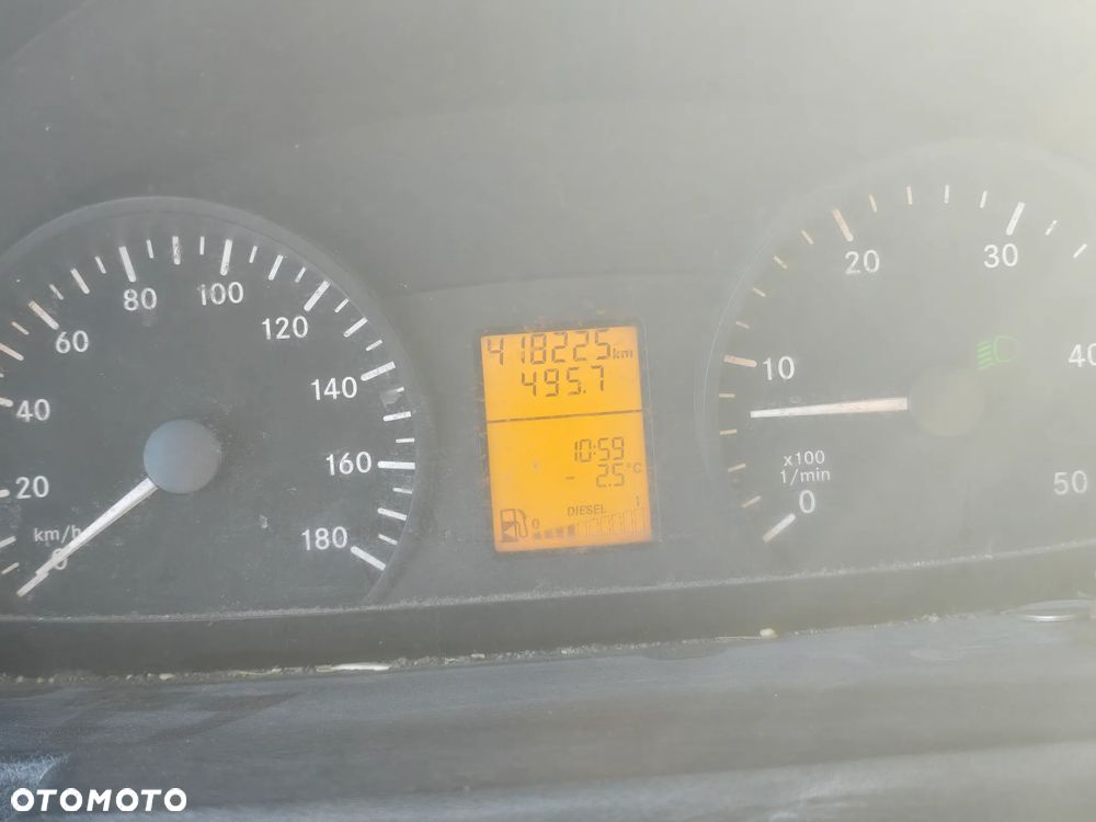 Mercedes-Benz Sprinter - 8