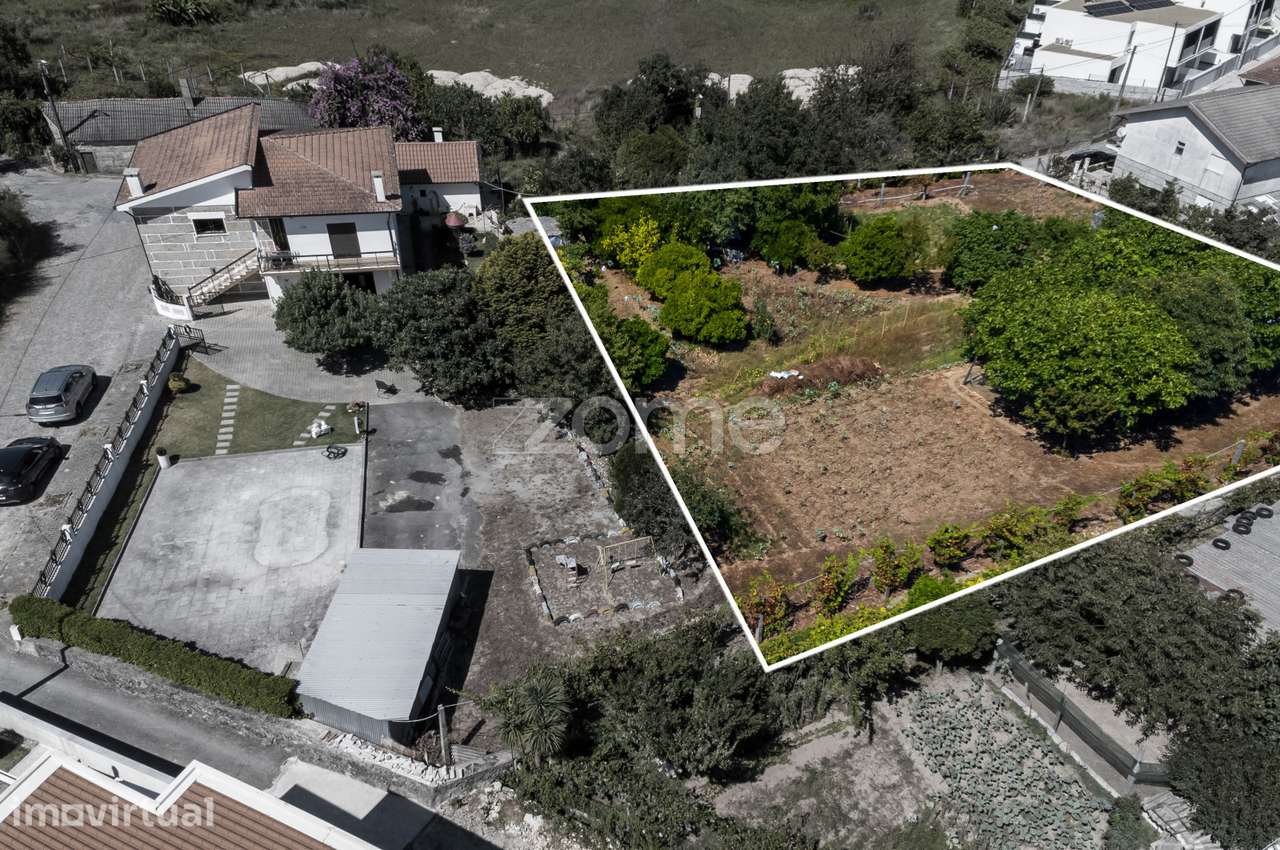 Terreno com 2184m2 em Sande São Clemente, Guimarães - Grande imagem: 2/7
