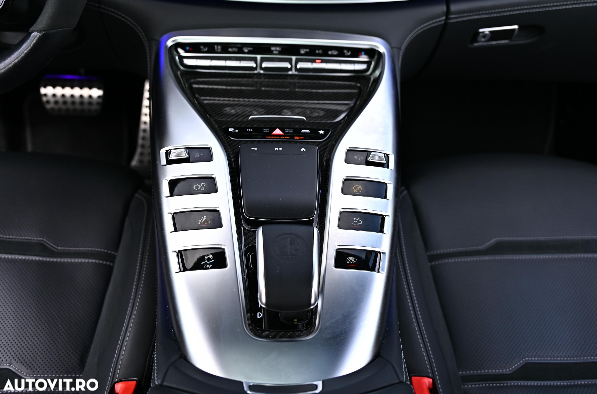 Mercedes-Benz AMG GT 53 4MATIC+ MHEV - 25