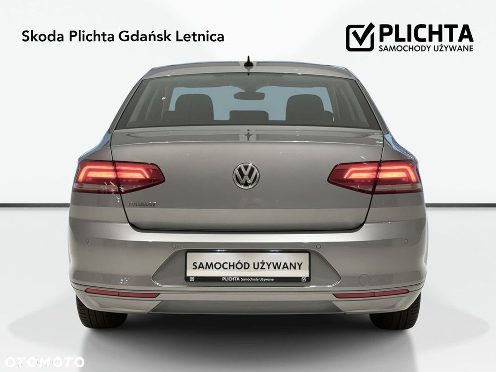 Volkswagen Passat 2.0 TDI SCR Comfortline - 6