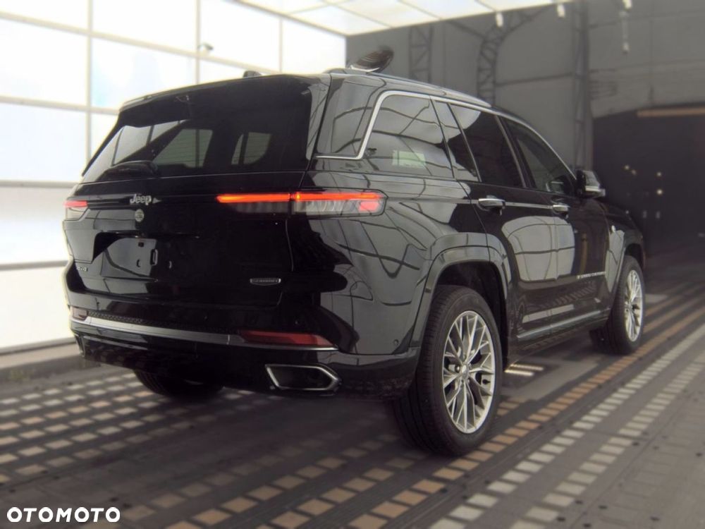 Jeep Grand Cherokee - 4