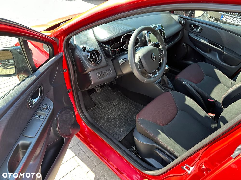 Renault Clio - 6