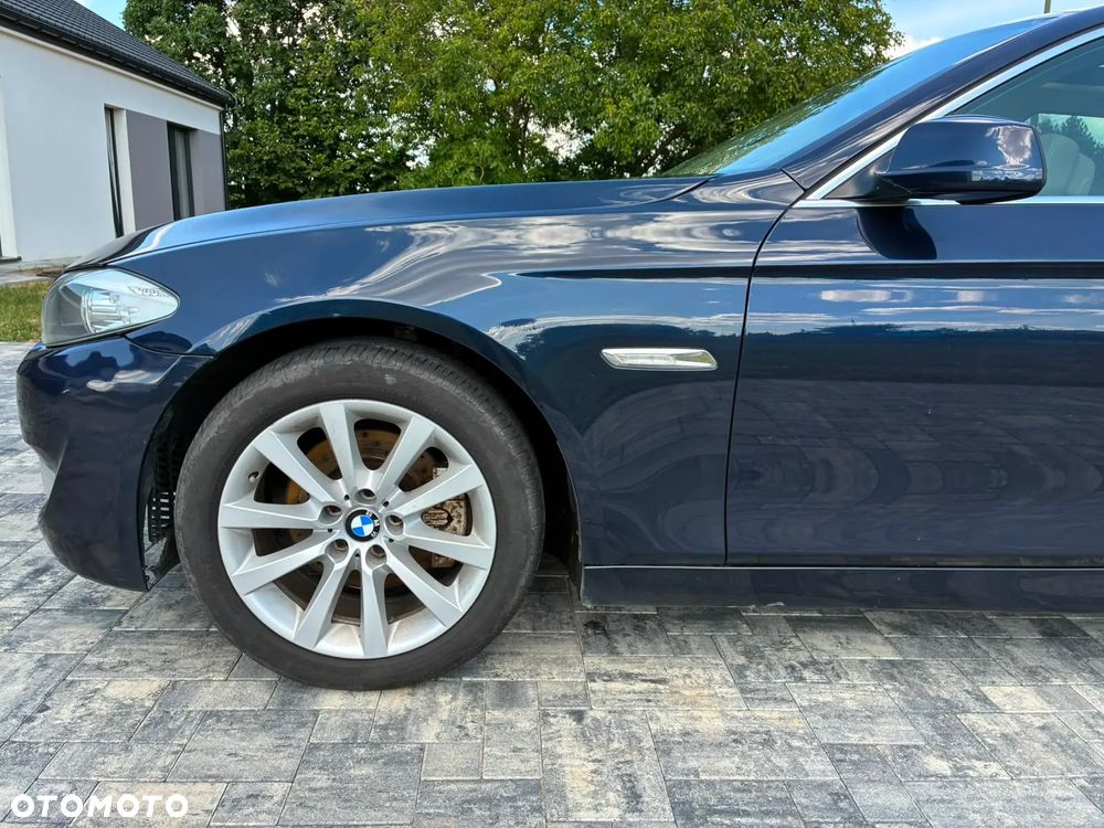 BMW Seria 5 520d - 23