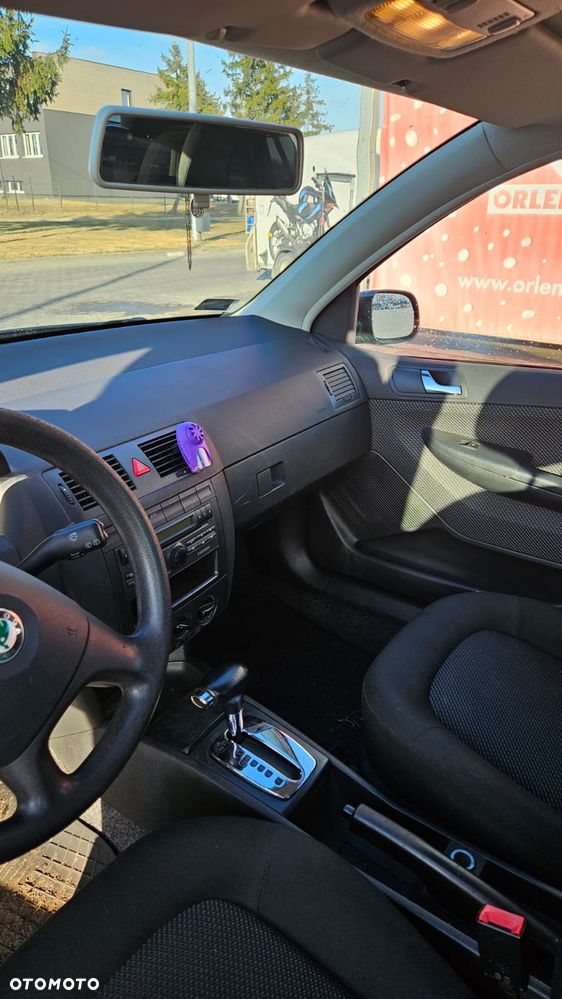 Skoda Fabia 1.4 16V Elegance - 6