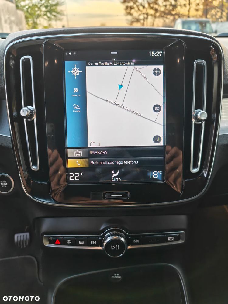 Volvo XC 40 T2 Momentum Pro - 19