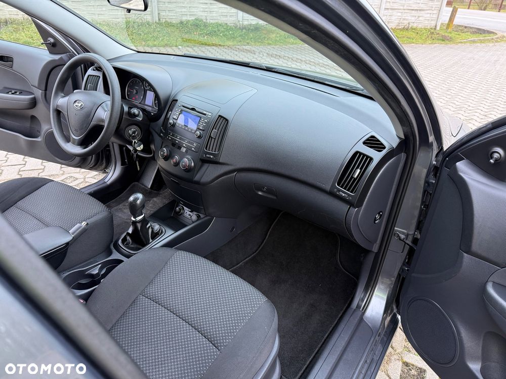 Hyundai i30 1.4 Blue Classic - 16