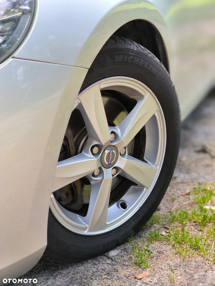 Volvo V40 D4 Drive-E Momentum - 11