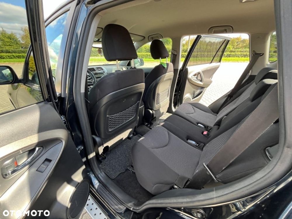 Toyota RAV4 2.0 VVT-i Luna - 4
