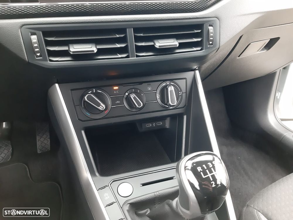 VW Taigo 1.0 TSI Urban - 13