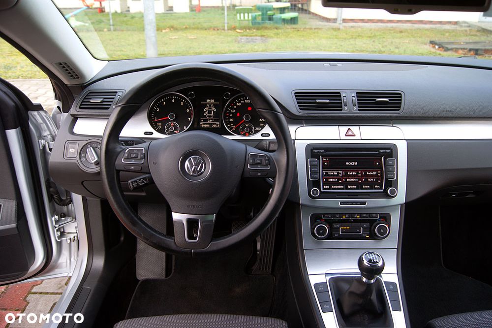 Volkswagen Passat CC - 29