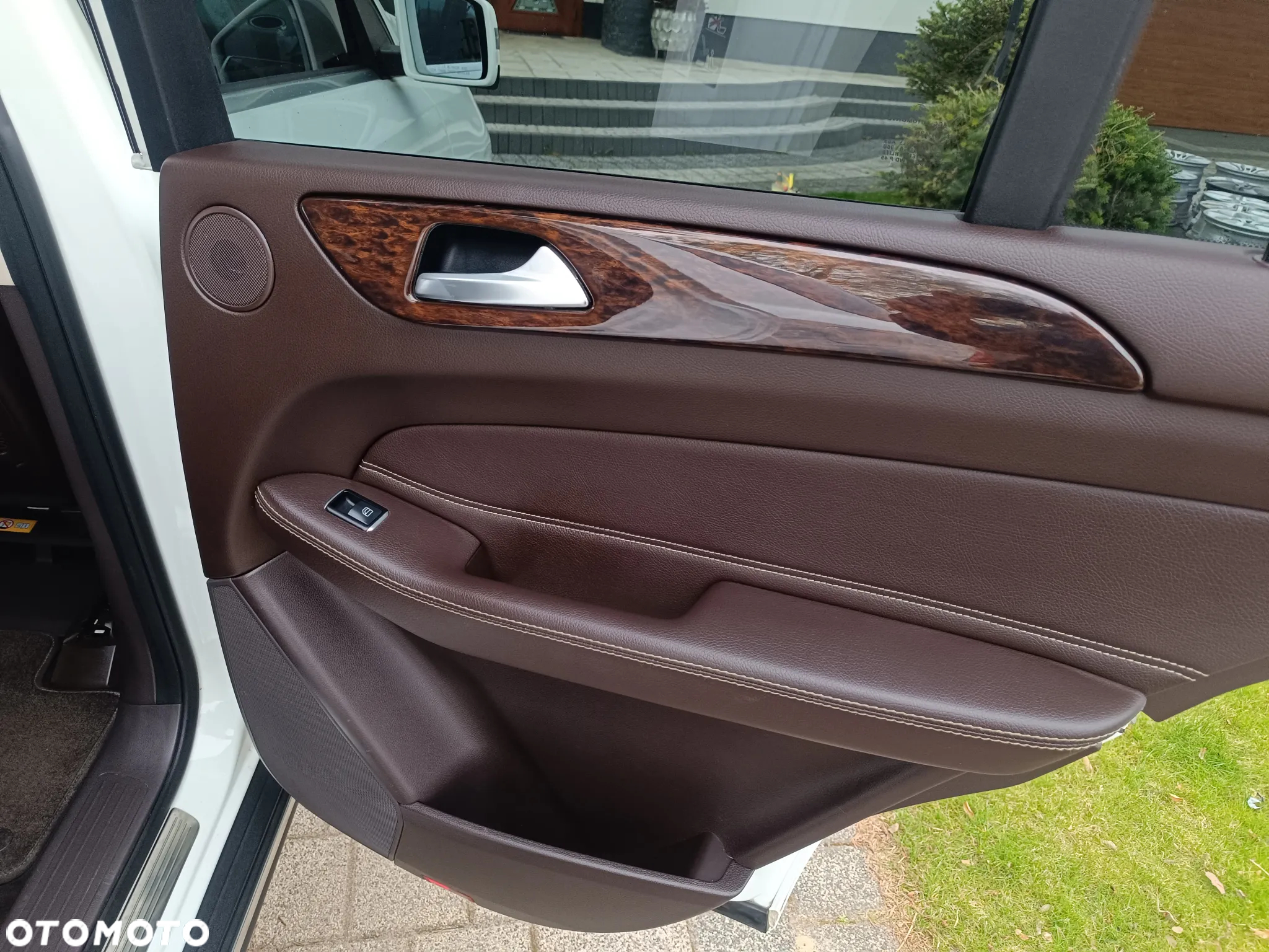 Mercedes-Benz GLE - 14