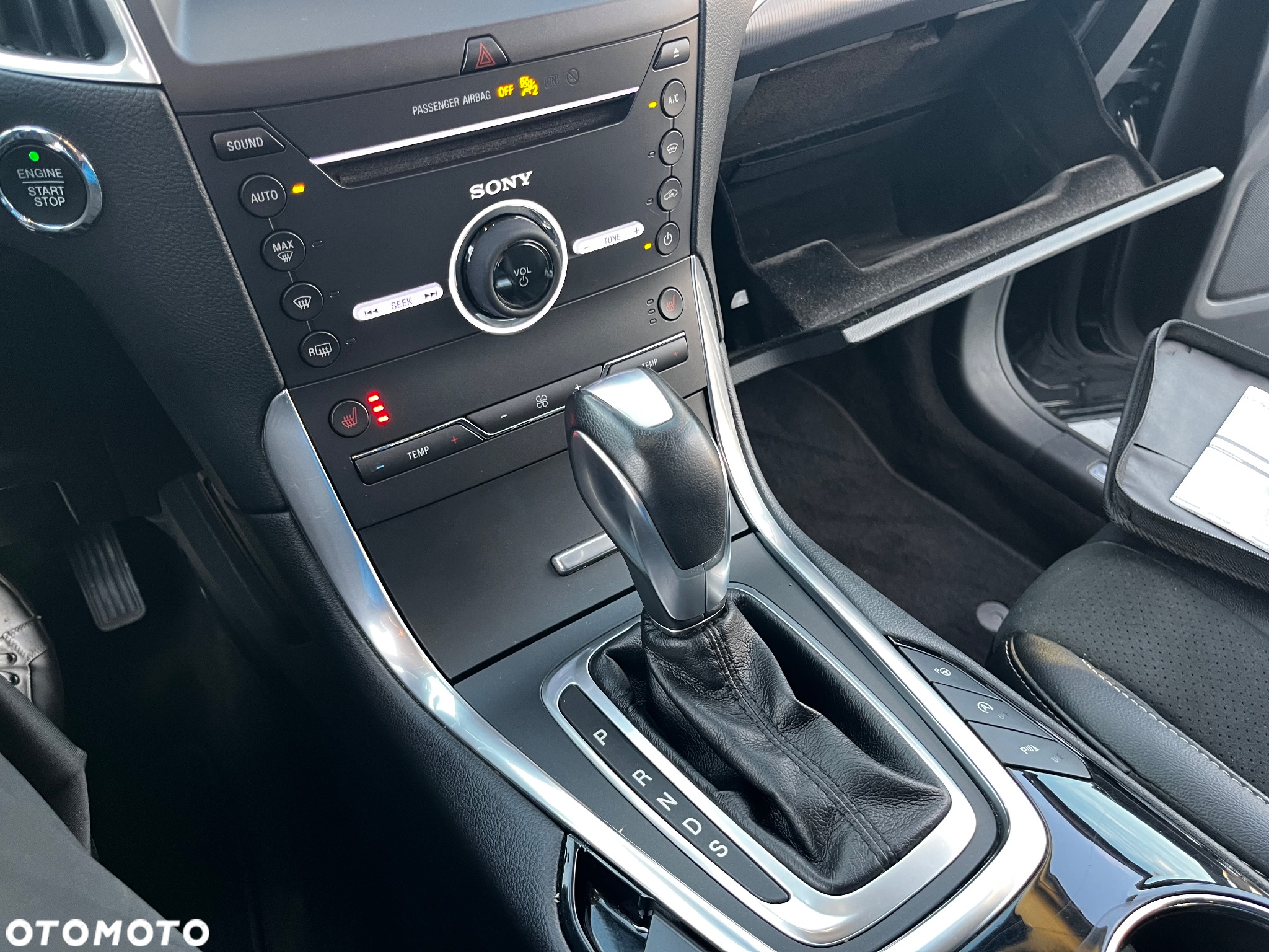 Ford Galaxy 2.0 EcoBoost Titanium - 30