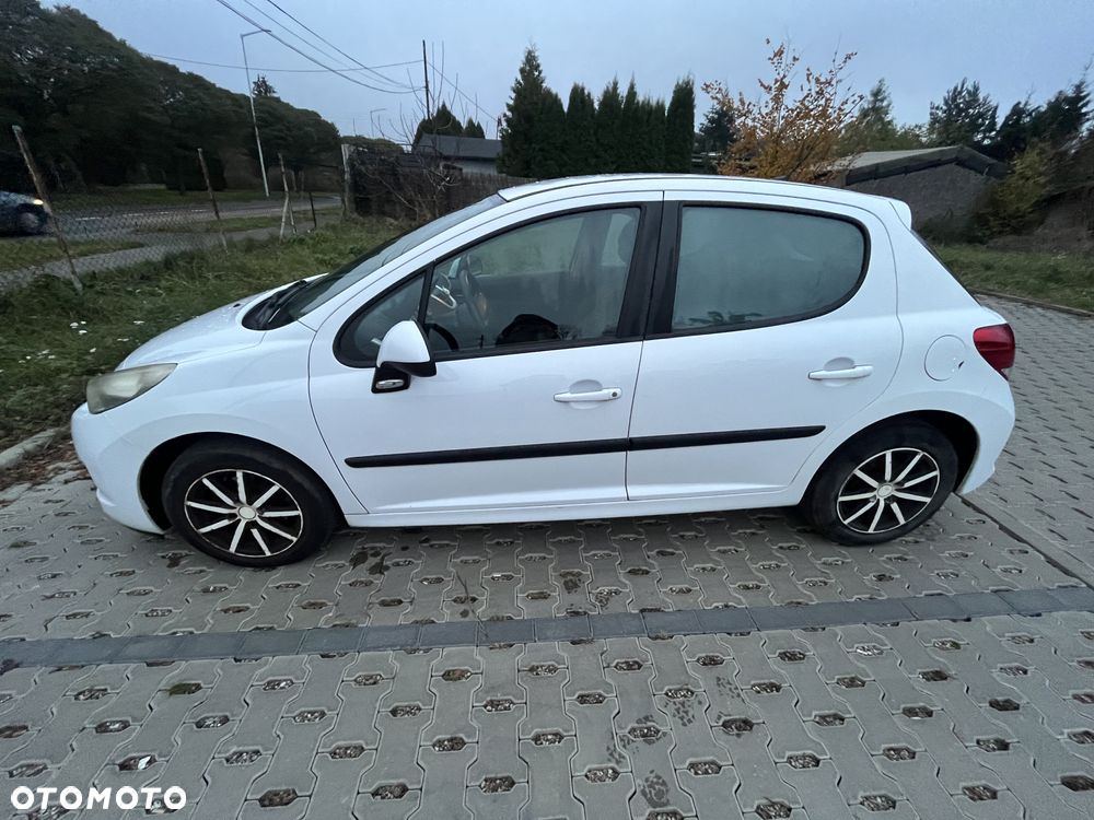 Peugeot 207 - 4