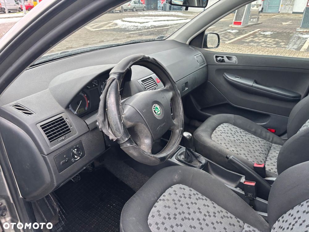 Skoda Fabia 1.4 16V Active - 7