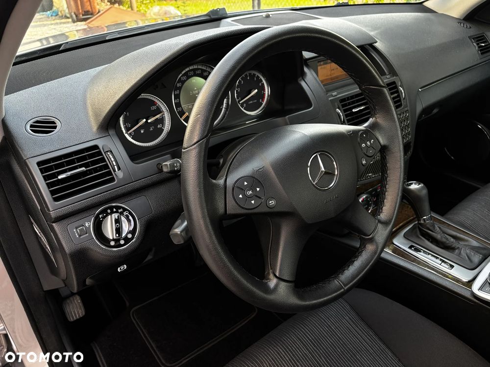 Mercedes-Benz Klasa C - 30