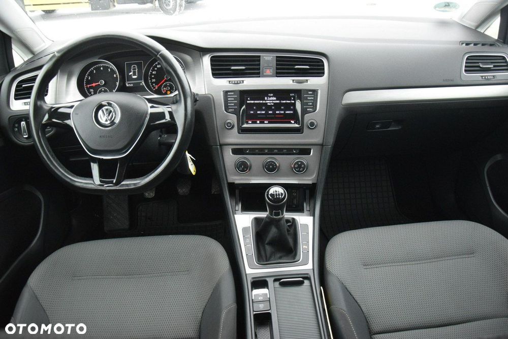 Volkswagen Golf 1.2 TSI BlueMotion Technology Comfortline - 25