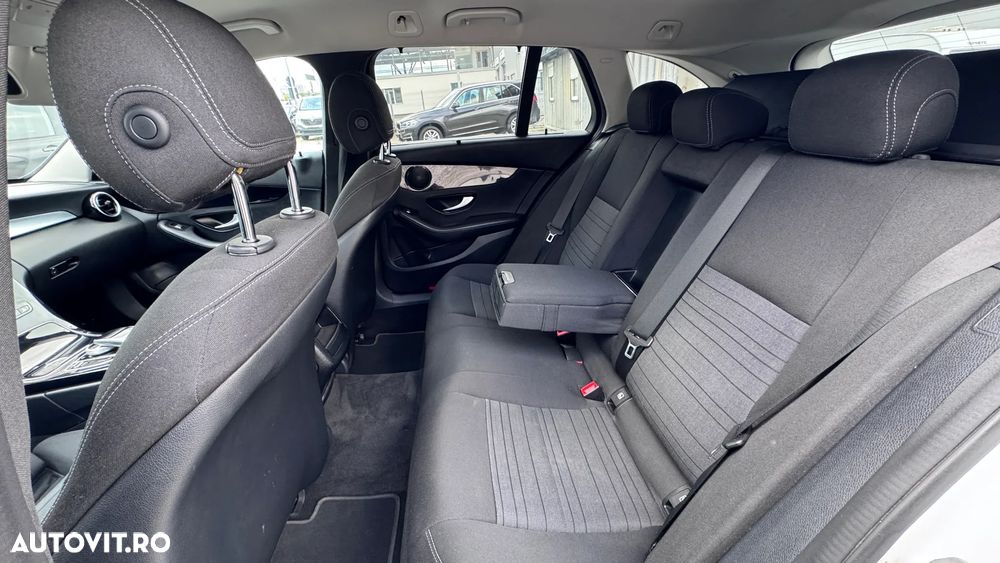 Mercedes-Benz C - 14