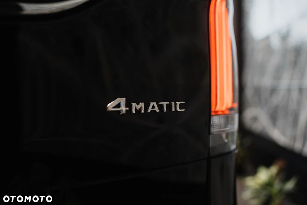 Mercedes-Benz Klasa V 300 d 4-Matic 9G-Tronic Exclusive (ekstra d³) - 12
