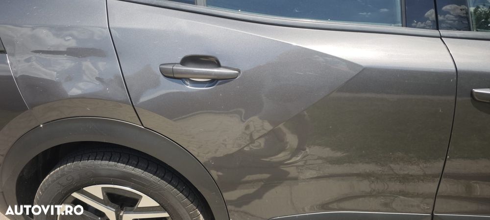 Peugeot 2008 - 10