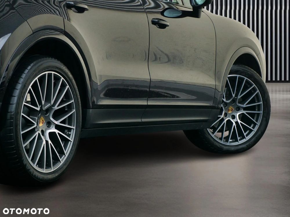 Porsche Cayenne Standard - 10