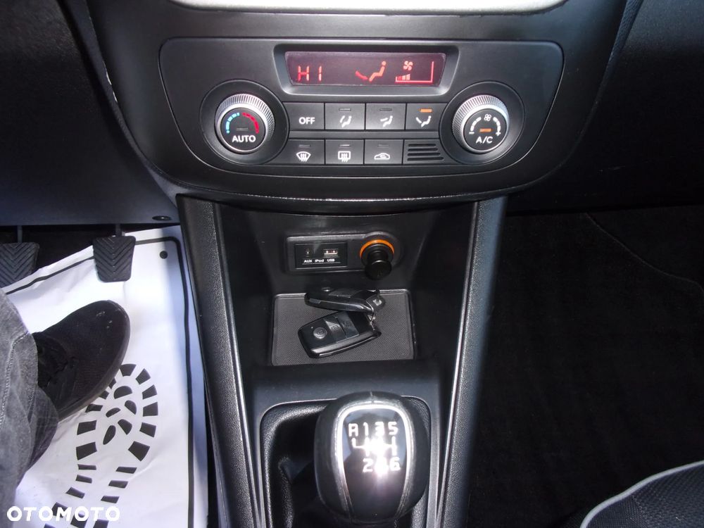 Kia Venga 1.6 CVVT ISG Edition 7 - 21