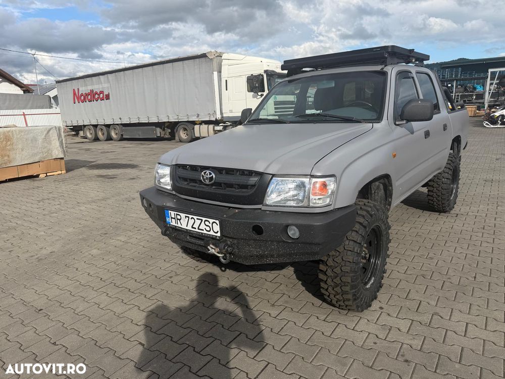 Toyota Hilux - 8