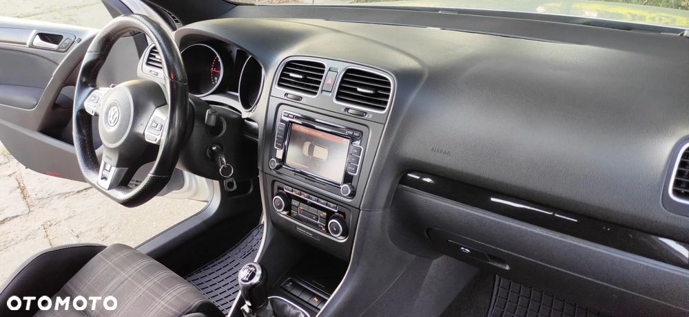 Volkswagen Golf - 21