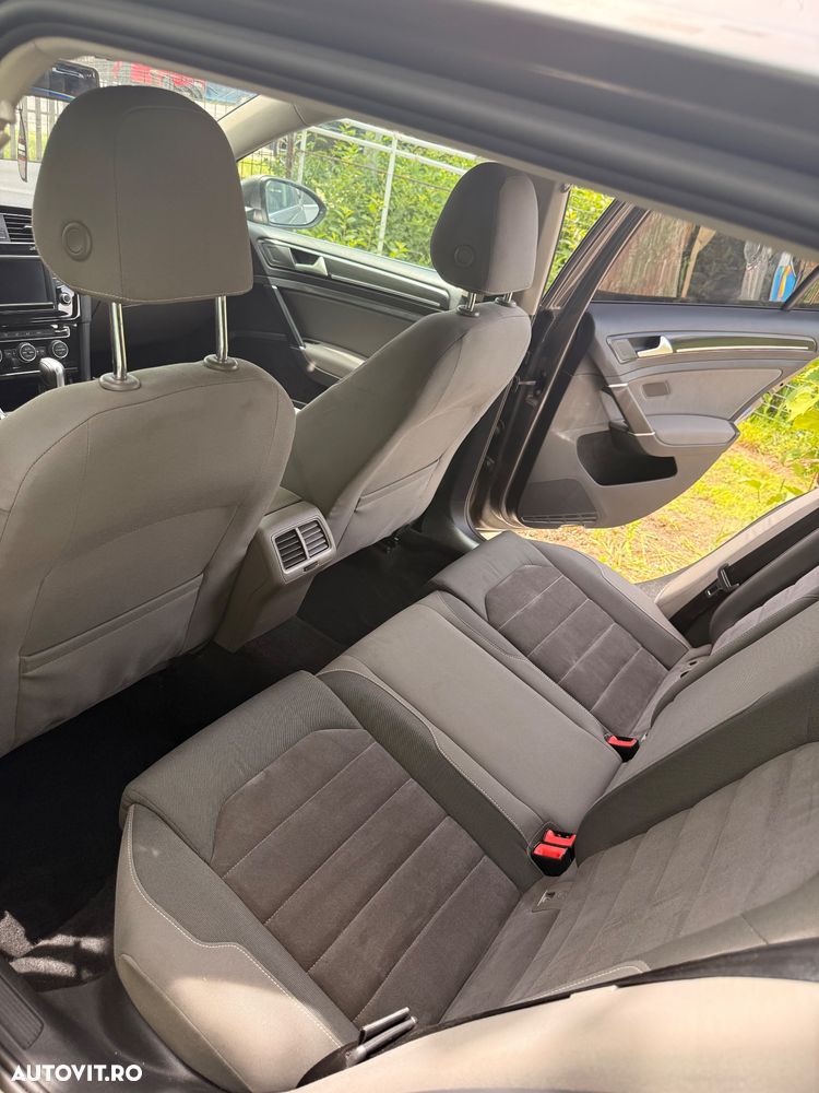Volkswagen Golf - 7