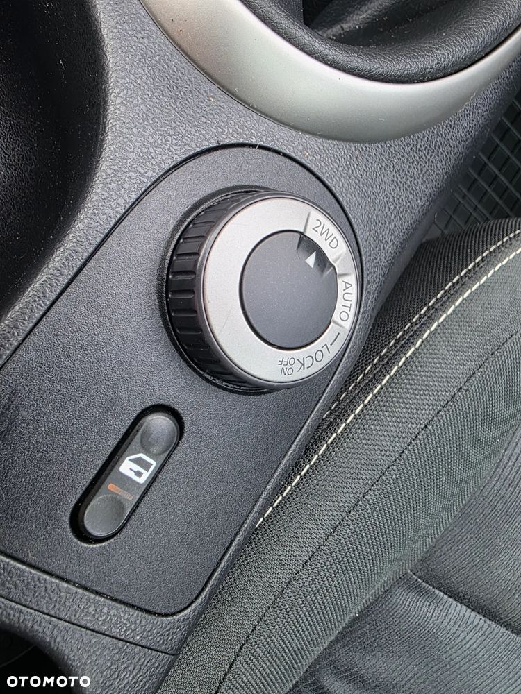 Nissan Qashqai 2.0 4x4 Tekna - 29