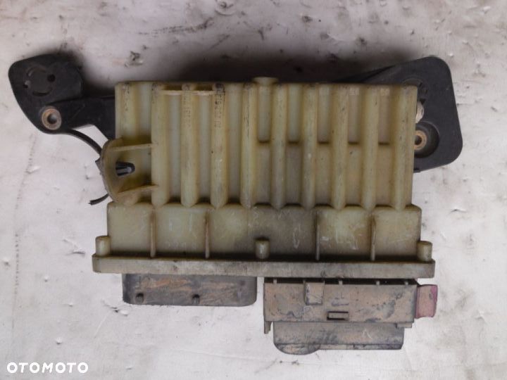 OPEL ZAFIRA A STEROWNIK WENTYLATORÓW 09131732 POSIADAM DWIE SZTUKI - 1