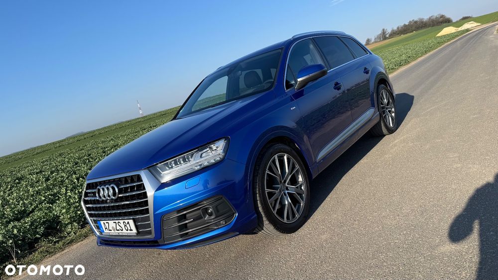 Audi Q7 - 1