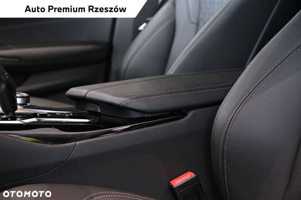 BMW Seria 5 520d xDrive mHEV - 9