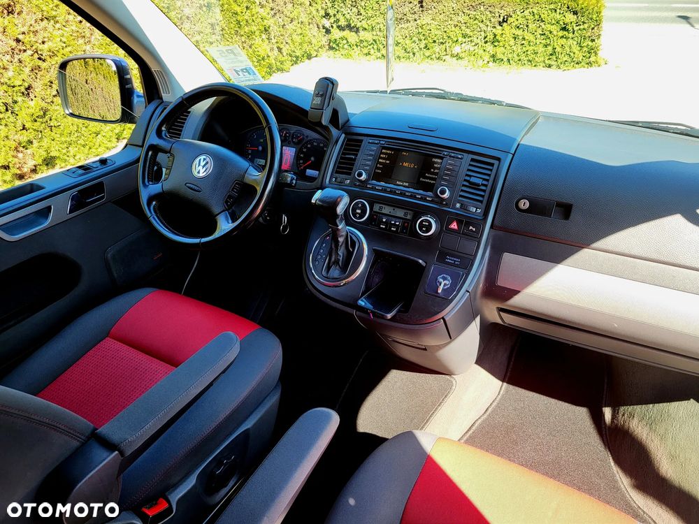 Volkswagen Multivan - 10