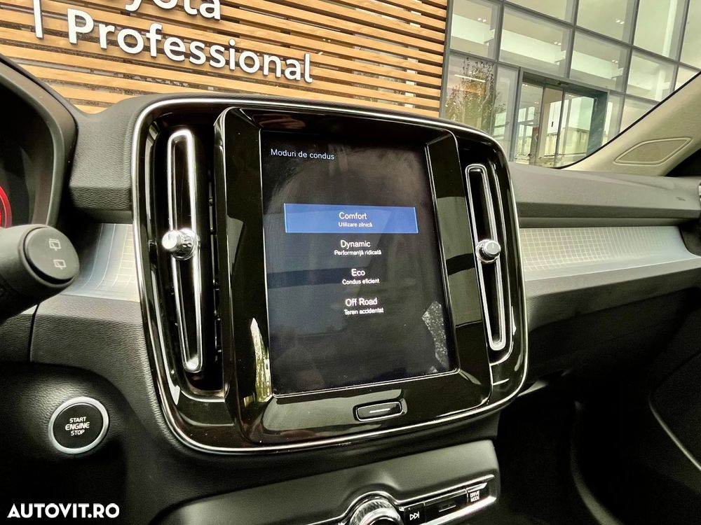 Volvo XC 40 T5 AWD Momentum - 18