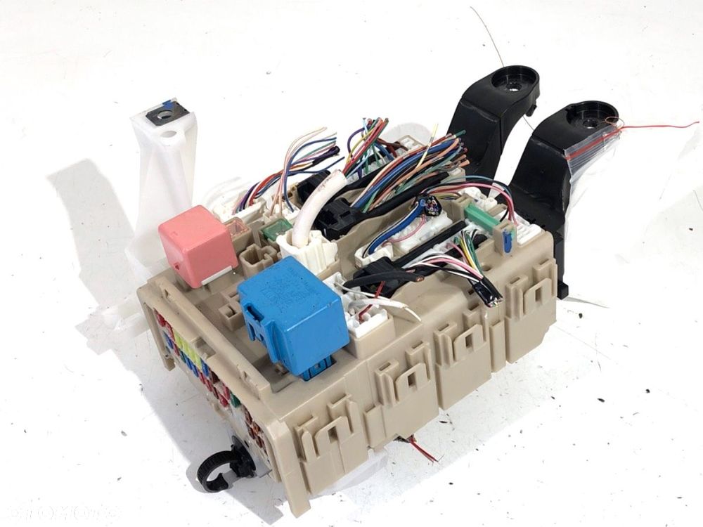 MODUŁ BSI - 329.00 PLN - TOYOTA AVENSIS Kombi (_T27_) 2009 - 2018 2.0 D-4D (ADT270_) 91 kW [124 KM] - 1