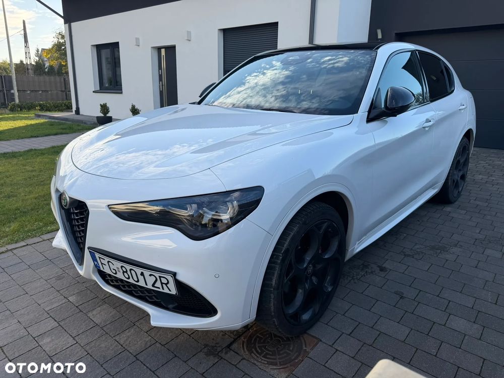 Alfa Romeo Stelvio 2024 photo 3