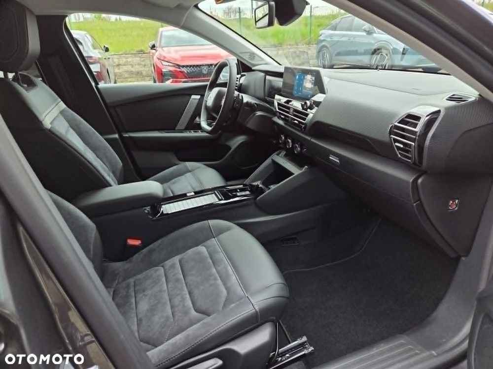 Citroën C4 1.2 mHEV Max eDCT6 - 11