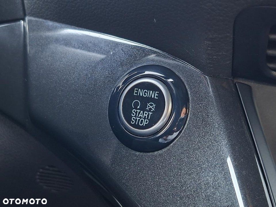 Ford Kuga - 28