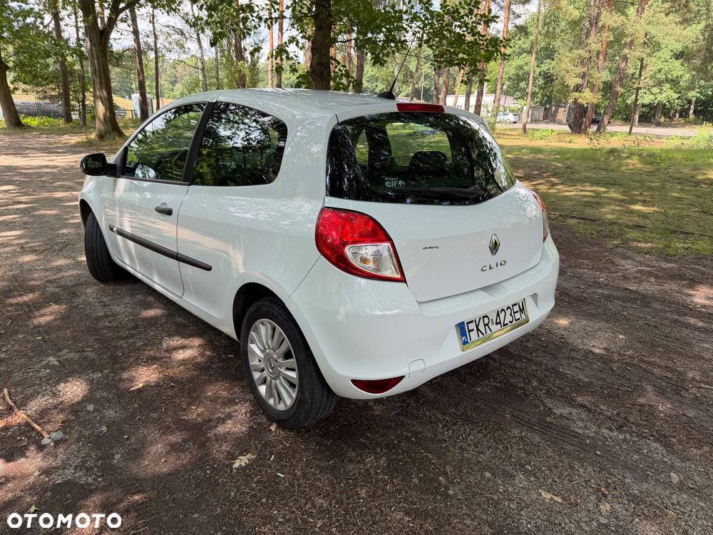 Renault Clio 1.2 16V Expression - 3