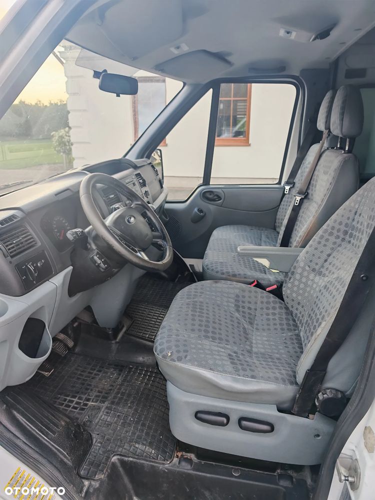 Ford Transit 300M Trend - 6