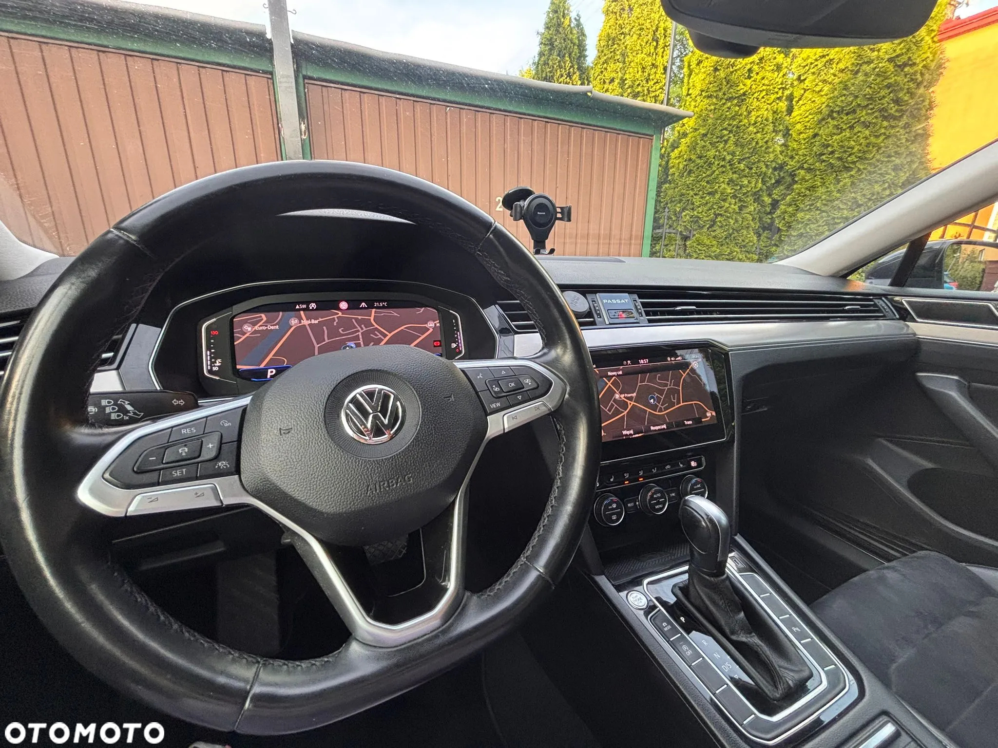Volkswagen Passat 2.0 TDI Elegance DSG - 20